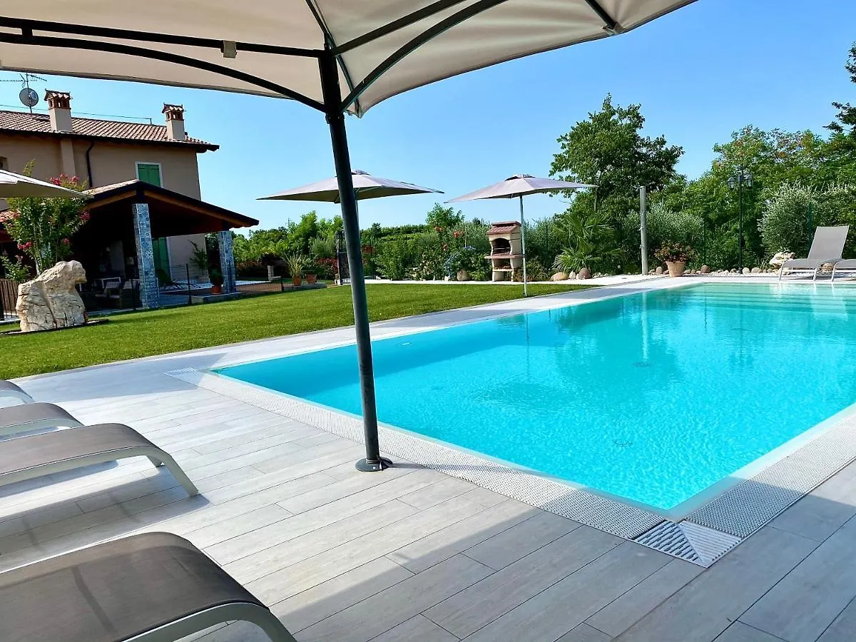 Villa Poggio Bardolino 0*,  Italy