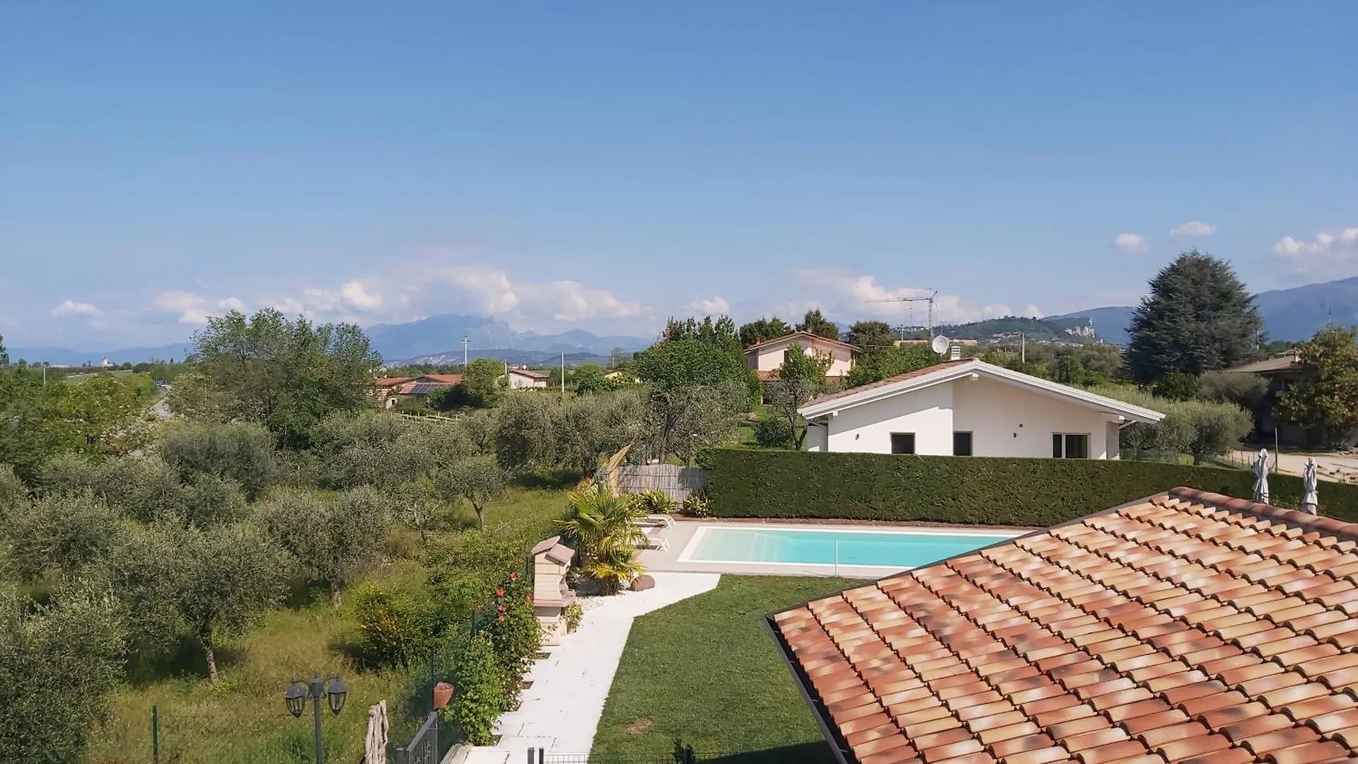 Villa Poggio Bardolino Guest house