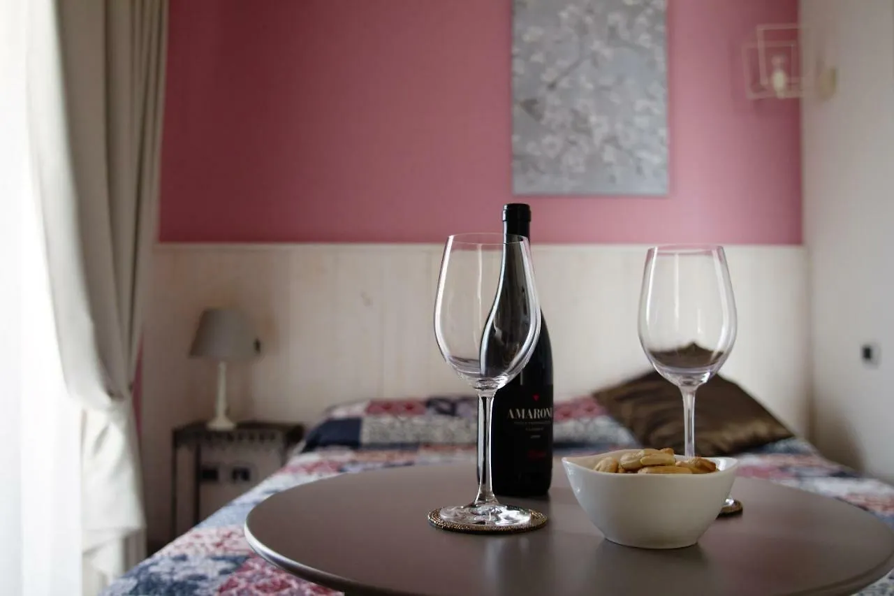 Villa Poggio Bardolino Guest house