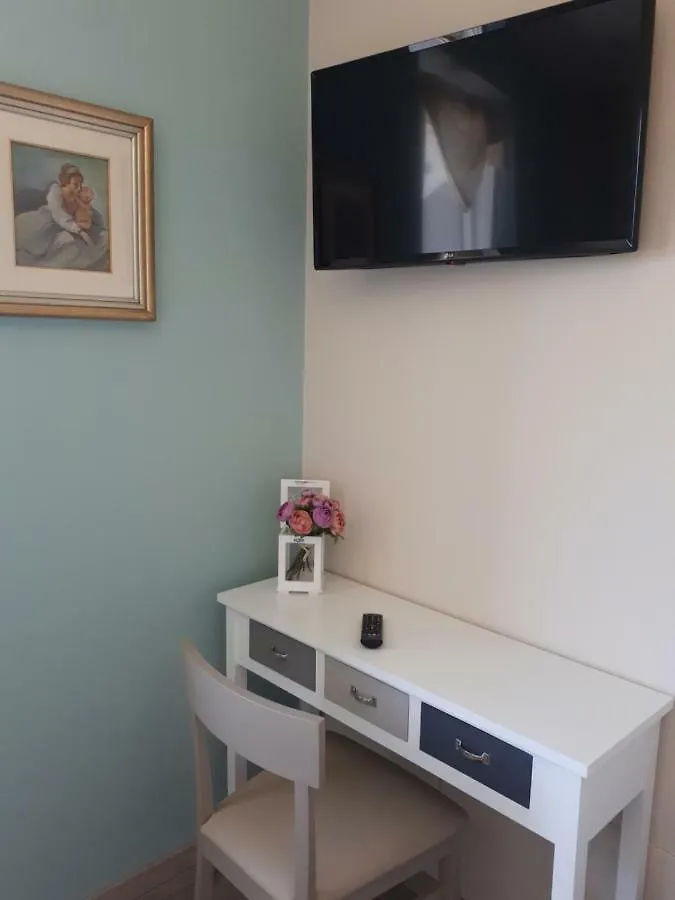 Villa Poggio Bardolino Guest house